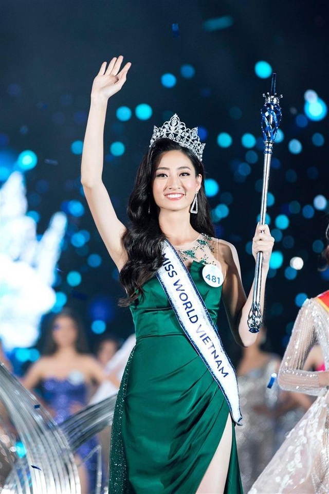 Thời ngố tàu của những mỹ nhân quyến rũ làm rạng danh nhan sắc Việt - 19 Thời ngố tàu của những mỹ nhân quyến rũ làm rạng danh nhan sắc Việt - 19