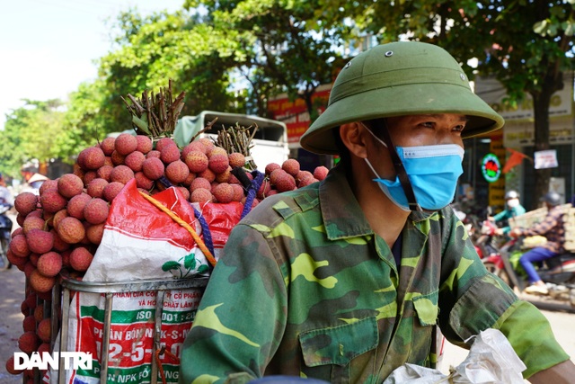 Bắc Giang: Nông dân kêu trời vì giá vải thiều lên xuống thất thường - 6