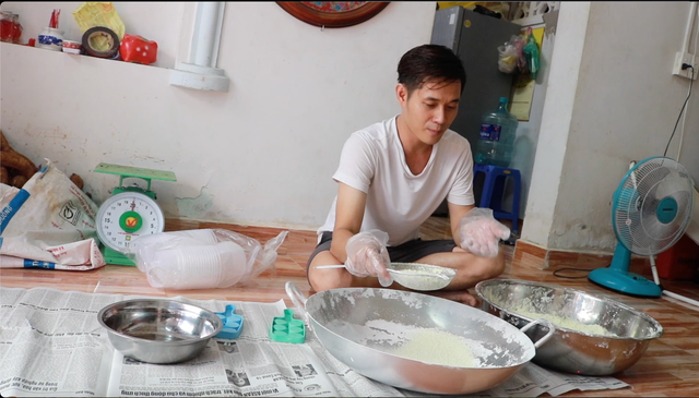 Diễn viên Trường Khanh: Làm vịt, bán chân gà giúp tôi cầm cự qua mùa dịch - 6 Diễn viên Trường Khanh: Làm vịt, bán chân gà giúp tôi cầm cự qua mùa dịch - 6