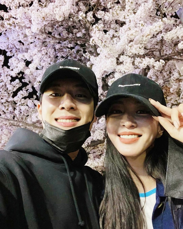 Chị đẹp Han Ye Seul nổi giận vì bạn trai kém tuổi bị tố là trai bao - 3 Chị đẹp Han Ye Seul nổi giận vì bạn trai kém tuổi bị tố là trai bao - 3