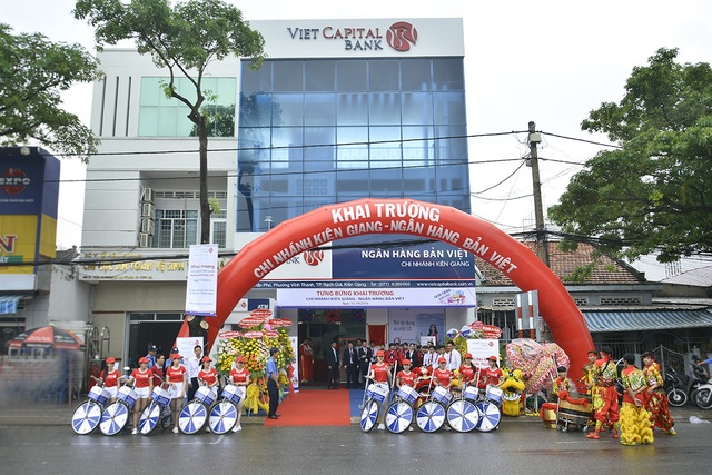 Ngân hàng Bản Việt (Viet Capital Bank) chính thức khai trương hoạt động Chi nhánh Kiên Giang tại số 169 Trần Phú, phường Vĩnh Thanh, Tp. Rạch Giá, tỉnh Kiên Giang