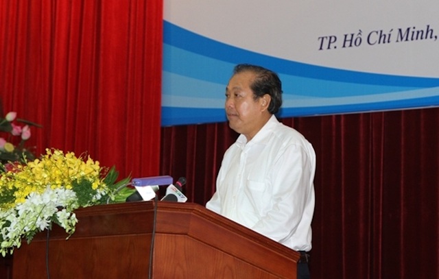 Phó Thủ tướng Trương Hòa Bình: Không chống tham nhũng kiểu... hình thức - 1
Phó Thủ tướng Trương Hoà Bình chủ trì hội nghị lấy ý kiến góp ý hoàn thiện dự thảo Đề án tổng kết 10 năm thực hiện Nghị quyết Trung ương 3 (khóa X), diễn ra ngày 7/11 tại TPHCM (Ảnh: Mạnh Hùng)
