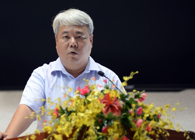 Bí thư Thăng "giải cứu" vụ bán nhà nhưng không bán tường, cầu thang - 5 Ông Võ Khắc Thái, Chủ tịch UBND quận 3 trả lời bức xúc của cử tri
