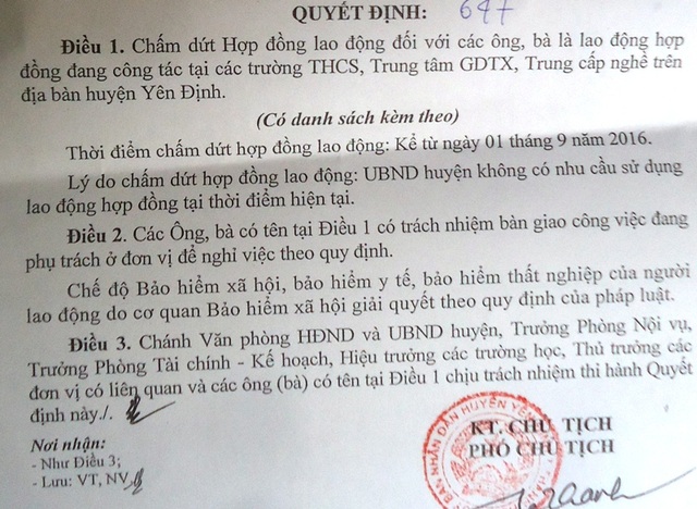 Thanh Hóa: Giáo viên, nhân viên hợp đồng hết rồi hi vọng - 1
Quyết định chấm dứt HĐLĐ của UBND huyện Yên Định đối với hơn 640 GV, NVHC tại các đơn vị, trường học trên địa bàn.