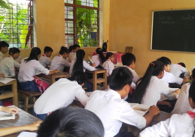 Đề nghị luân chuyển thầy giáo đưa nữ sinh đi hát karaoke - 2 Phụ huynh học minh mong muốn sự việc được làm sáng tỏ để yên tâm cho con em học tập