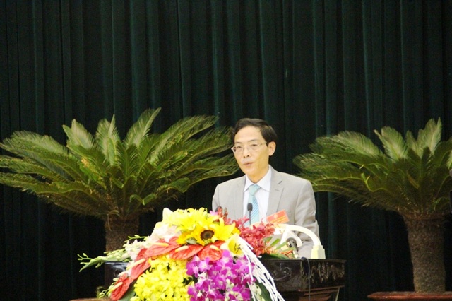Giải quyết “bài toán khó” về giáo viên, nhân viên hợp đồng - 2 Ông Đầu Thanh Tùng - Giám đốc Sở Nội vụ Thanh Hóa trả lời chất vấn