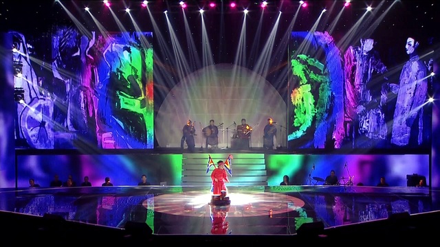“Tài năng chèo nhí” Nhật Minh giành ngôi quán quân The Voice Kids - 3 Nhật Minh thể hiện trích đoạn chèo Phù thủy sợ ma.