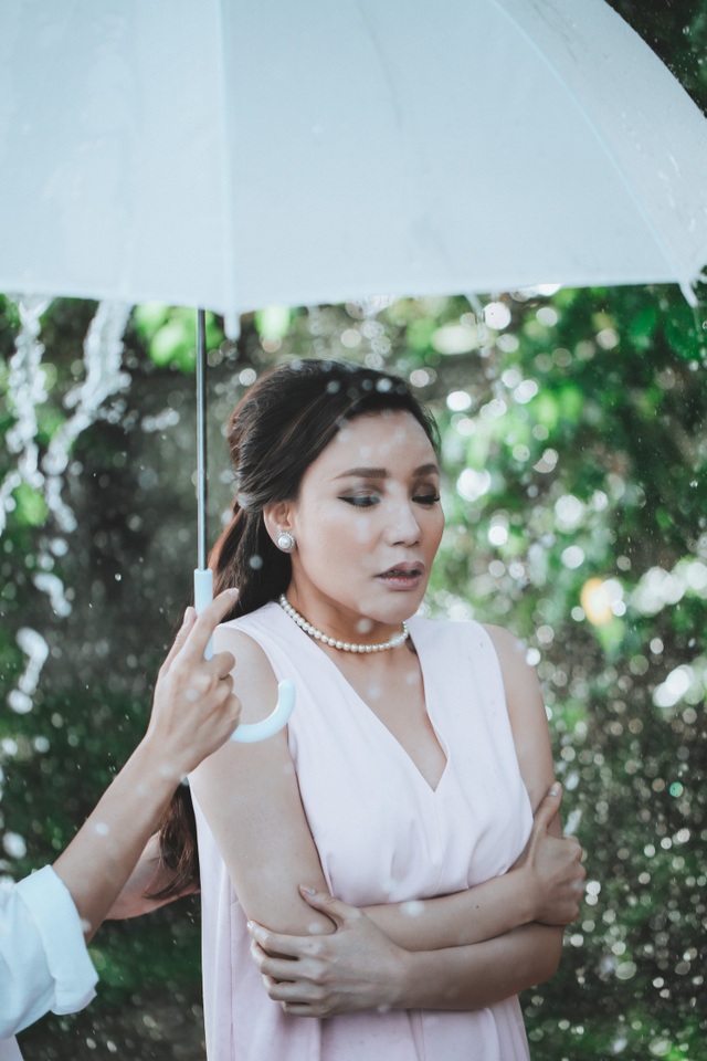 Hồ Quỳnh Hương không muốn vướng scandal tình ái - 7 Hồ Quỳnh Hương không muốn vướng scandal tình ái - 7