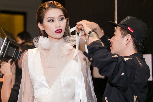 Quỳnh Châu bất ngờ khi bị phớt lờ lời mời thi Asia's Next Top Model - 4 Quỳnh Châu chia sẻ nghề người mẫu nhìn vào thấy rất hào nhoáng nhưng thực tế có tính đào thải rất nhanh.