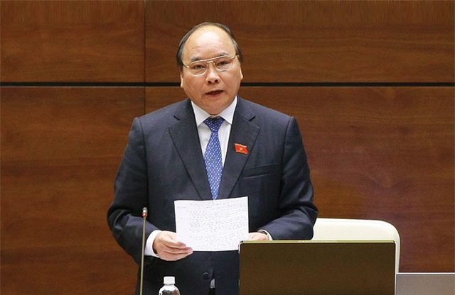 Thủ tướng: Không để vụ tiêu cực, tham nhũng nào "chìm xuồng" - 9 Thủ tướng Nguyễn Xuân Phúc từng nhiều lần trả lời chất vấn tại Quốc hội khóa trước nhưng trên cương vị Phó Thủ tướng được Thủ tướng ủy quyền.