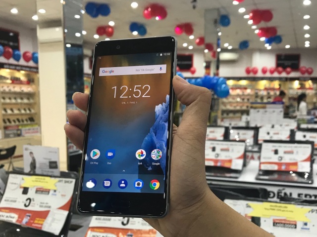 Nhà bán lẻ “gây sốc” với Nokia 8 chỉ 10,9 triệu đồng - 2 Nokia 8 sở hữu camera kép choonhs rung quang học OIS