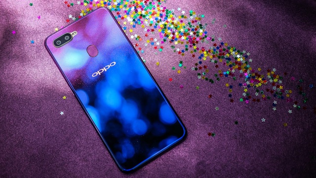 Oppo F9 tím tinh tú lên kệ, nhiều quà tặng giá trị - 1 Oppo F9 tím tinh tú lên kệ, nhiều quà tặng giá trị - 1