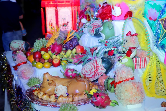 Trung thu Ciputra: Ngày hội của các cư dân “đa sắc tộc” - 1 Tết Trung Thu, ngày lễ lớn của Việt Nam mang niên đại ngàn năm luôn là sự kiện ban lãnh đạo Ciputra dành rất tâm huyết chuẩn bị cho cư dân.