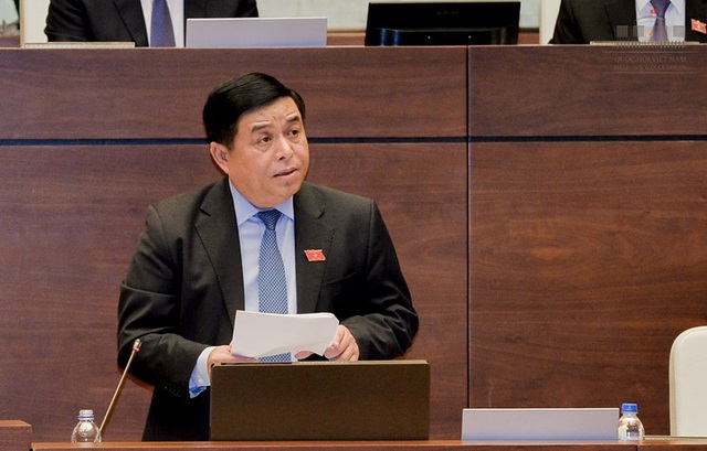 10,5 triệu tỷ đồng tái cơ cấu kinh tế: Đừng bắt đầu với câu hỏi "Tiền ở đâu?" - 1
Bộ trưởng Bộ Kế hoạch và Đầu tư Nguyễn Chí Dũng (ảnh: Quochoi.vn)