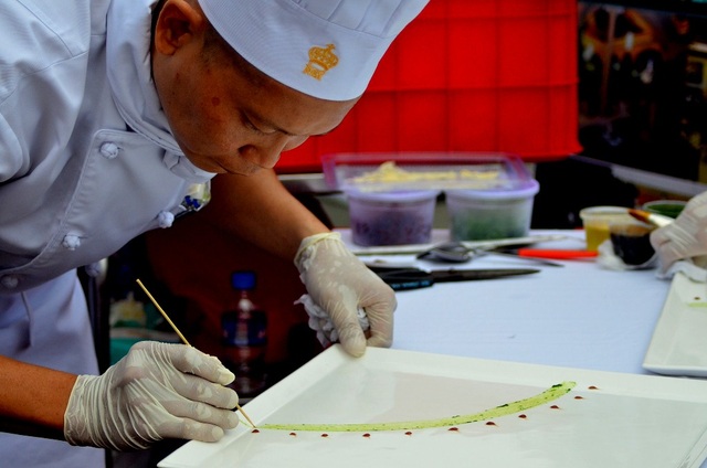 Món ngon bốn phương "hẹn gặp" tại Sài Gòn - 9 Các món ăn tuy ít chi tiết nhưng gia công khá tỉ mỉ, thể hiện đơn giản nhưng sang trọng.