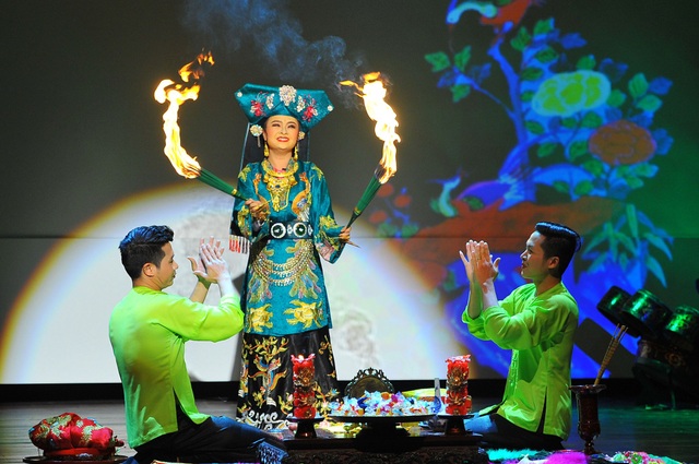 Những sự kiện văn hoá ấn tượng năm 2016 - 4 Tín ngưỡng thờ Mẫu của người Việt trở thành di sản văn hoá phi vật thể của nhân loại. Ảnh: TL.