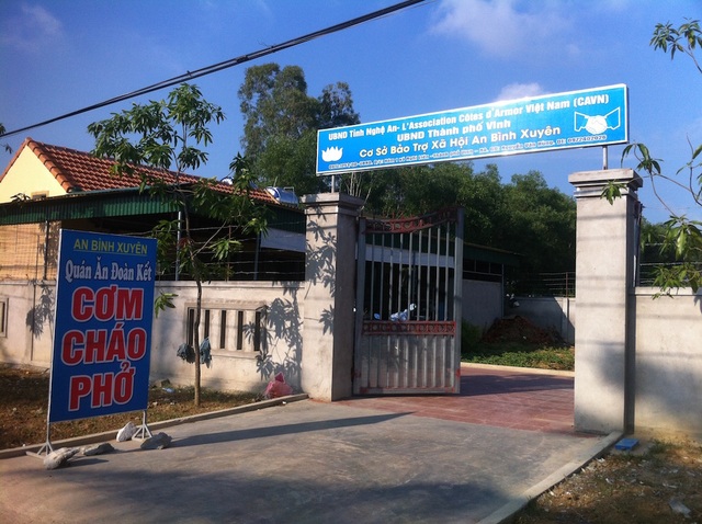 Người mang những suất cơm cho bệnh nhân nghèo - 9 Cơ sở bảo trợ xã hội An Bình Xuyên.