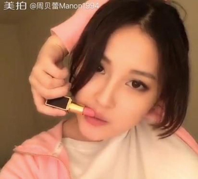 Đánh son kiểu oái oăm thành... trào lưu giới trẻ - 3 Lại thêm một trào lưu không giống ai được giới trẻ thích thú.