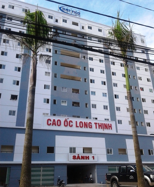 Rơi từ tầng 8 cao ốc, bé gái 4 tuổi tử vong - 1 Cao ốc đang xây dựng được cho là nơi cháu bé 4 tuổi rơi từ tầng 8 xuống tử vong