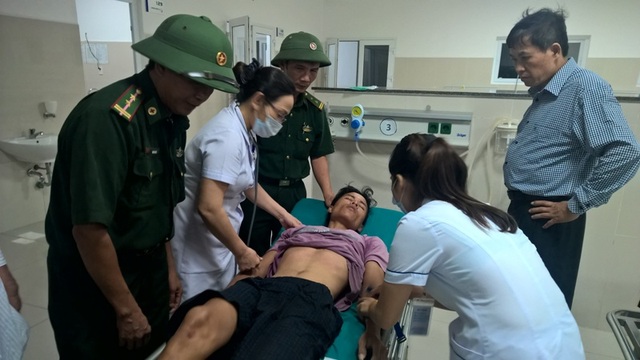 4 thuyền viên được cứu sống sau 40 giờ lênh đênh trên biển - 2 Thuyền viên Nguyễn Ngọc Thành đang được chăm sóc và điều trị tại Bệnh viện Việt Nam Cu Ba - Đồng Hới