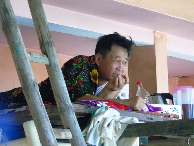 Những hình ảnh buốt lòng từ "tâm lũ" - 1 Những hình ảnh buốt lòng từ "tâm lũ" - 1