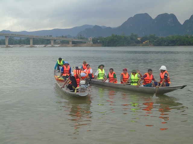 Cộng đồng người Việt tại Nga tặng thuyền cho người dân vùng lũ - 3 Những chiếc thuyền được kỳ vọng là phương tiện để các địa phương chủ động trong công tác di dời người dân và tài sản. (Ảnh Đặng Tài)