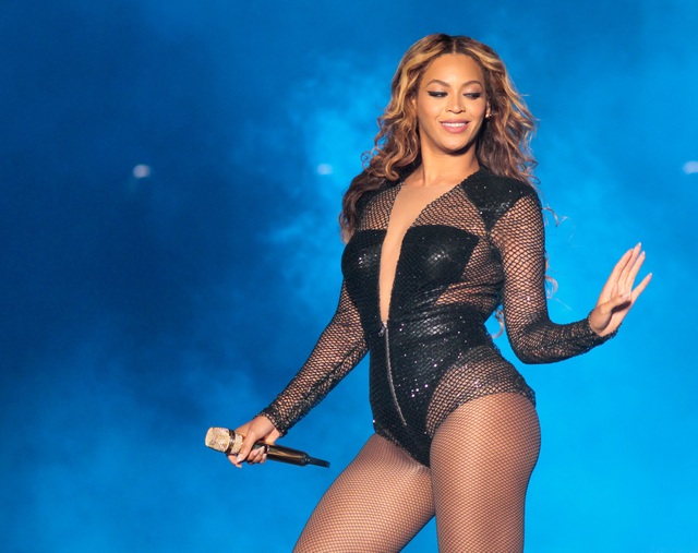 Beyonce chi 2 tỷ đồng phá xe… “vị nghệ thuật” - 2 Beyonce chi 2 tỷ đồng phá xe… “vị nghệ thuật” - 2