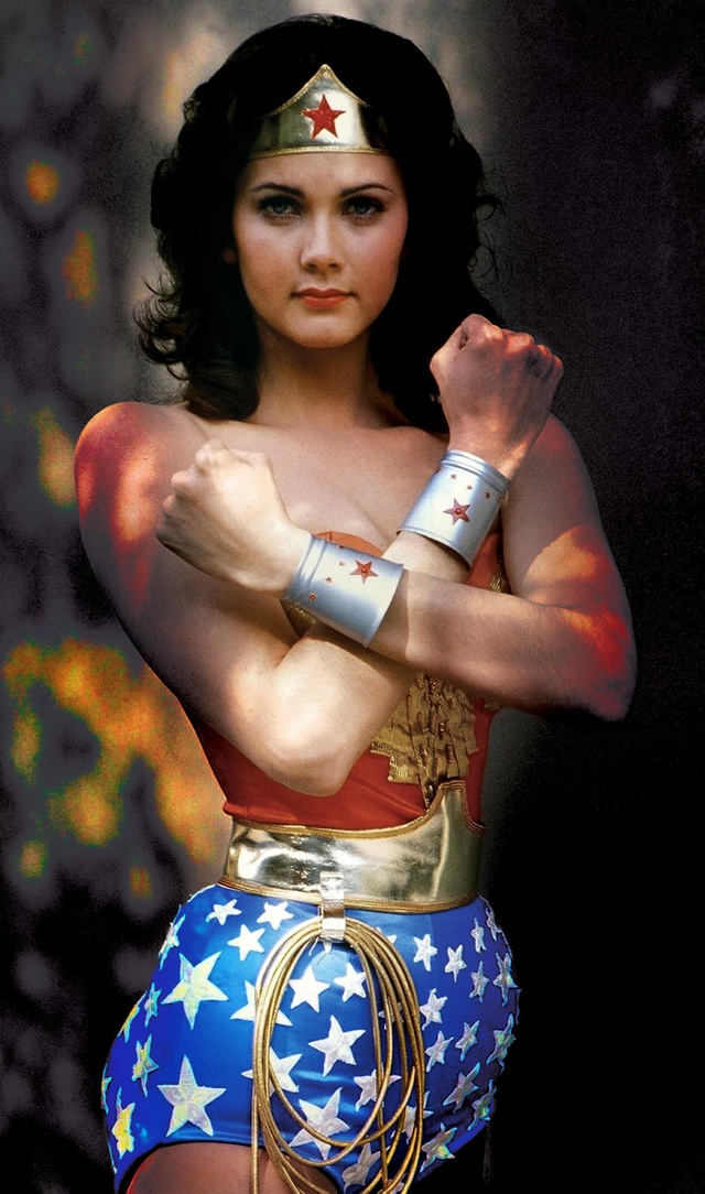 Wonder Woman trở thành Đại sứ danh dự của Liên Hợp Quốc - 5 Nữ diễn viên kỳ cựu Lynda Carter thời trẻ khi nhập vai Wonder Woman