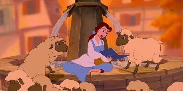 Trong phiên bản hoạt hình ra mắt năm 1991, trang phục của nàng Belle được khắc họa tương đối đơn giản.
