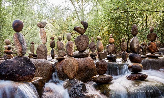Người nghệ sĩ kỳ diệu khiến những hòn đá cũng biết… “thiền” - 14 Người nghệ sĩ kỳ diệu khiến những hòn đá cũng biết… “thiền” - 14