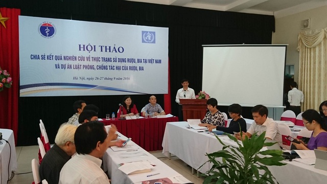 “Hàng tỷ lít bia cứ thấm đẫm vào máu người Việt...” - 1 Quang cảnh buổi Hội thảo...(Ảnh: Nguyễn Dương).