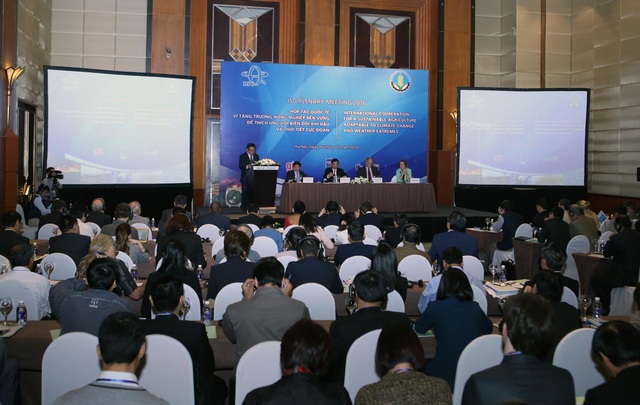 “Đau đầu” đối phó với biến đổi khí hậu - 1 Quang cảnh Hội nghị toàn thể Chương trình Hỗ trợ quốc tế (ISG) năm 2016.