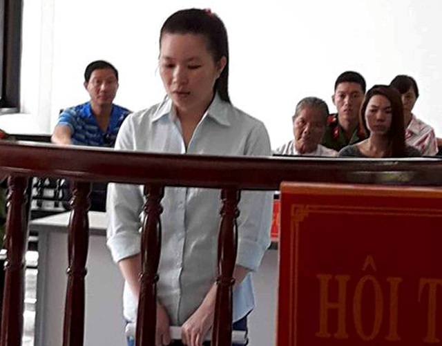 Lừa đảo tiền tỷ bằng mua ngoai tệ, lãnh án 10 năm tù - 1 Bị cáo Dàng tại tòa