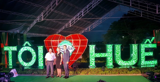 Khánh thành biểu tượng “Tôi Yêu Huế” bên bờ sông Hương - 1 Biểu tượng Tôi Yêu Huế