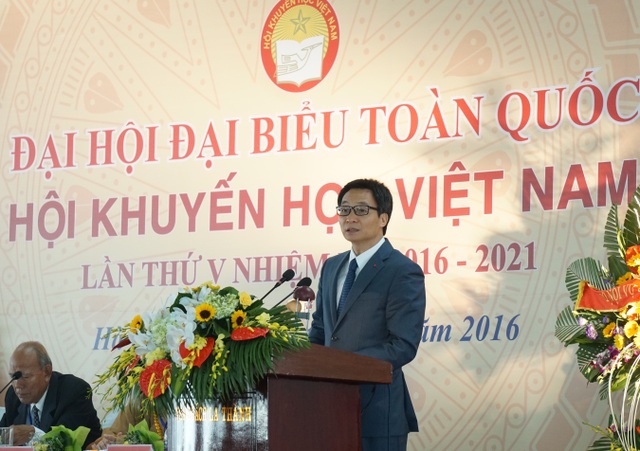 Phó Thủ tướng Vũ Đức Đam: Hội Khuyến học cần có các phong trào “xóa mù công nghệ” - 1 Phó Thủ tướng Vũ Đức Đam tại Đại hội (ảnh: Hữu Nghị)