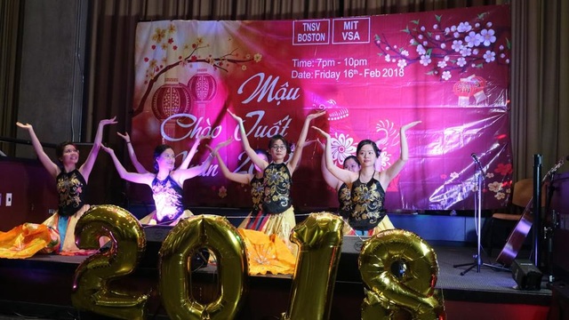 Tết Sum Vầy của Hội Thanh niên sinh viên Việt Nam vùng Boston mở rộng - 2 Tết Sum Vầy của Hội Thanh niên sinh viên Việt Nam vùng Boston mở rộng - 2