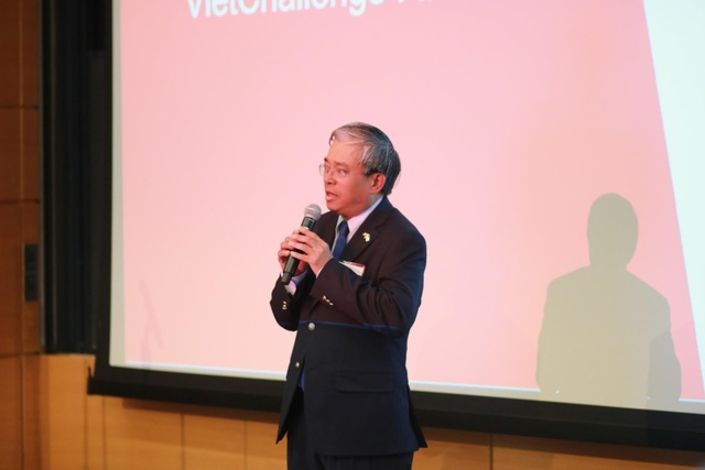 Quán quân Đường lên đỉnh Olympia 2005 chiến thắng cuộc thi khởi nghiệp VietChallenge - 1 Đại sứ Việt Nam tại Hoa Kỳ Phạm Quang Vinh đã có bài phát biểu khai mạc đêm chung kết, trong đó nhấn mạnh đến thành công lớn nhất của cuộc thi là khuyến khích tinh thần đoàn kết, làm việc nhóm của giới trẻ Việt nam.