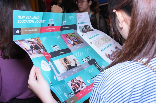 Kinh nghiệm chinh phục học bổng New Zealand của cô gái Việt tại Microsoft - 2
Hãy tìm hiểu những yêu cầu cơ bản về du học New Zealand và học bổng của từng trường.