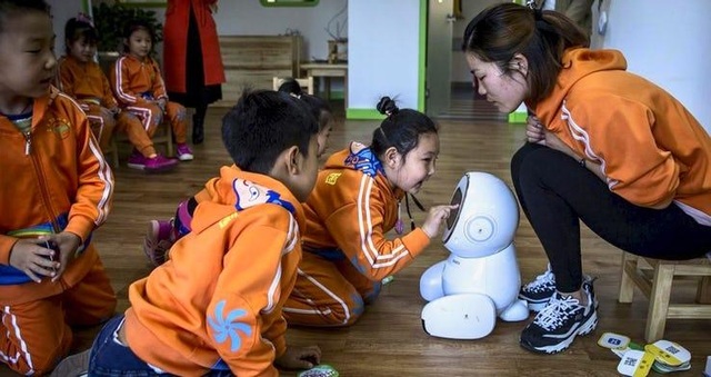 Robot trở thành giáo viên tại hơn 60 trường mầm non Trung Quốc - 3 Robot trở thành giáo viên tại hơn 60 trường mầm non Trung Quốc - 3