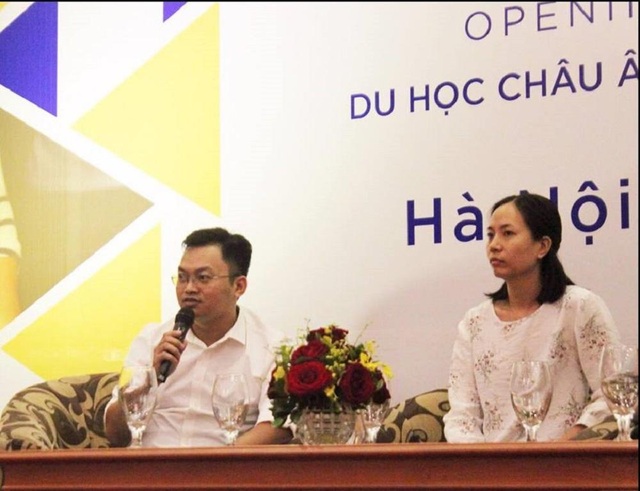 Chị Nguyễn Thái Thanh (cựu DHS Ireland) và cựu DHS Thụy Điển Trịnh Xuân Tuân trong buổi chia sẻ.