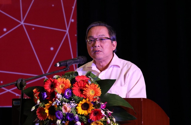 Trao thưởng tới 197 công trình toán học xuất sắc và 483 HS, SV giỏi toán - 4 Thầy Nguyễn Đăng Khánh – Hiệu trưởng trường THPT Chuyên Nguyễn Đình Chiểu, tỉnh Đồng Tháp chia sẻ tâm tư của các nhà trường, giáo viên ở khu vực Đồng bằng Sông Cửu Long.