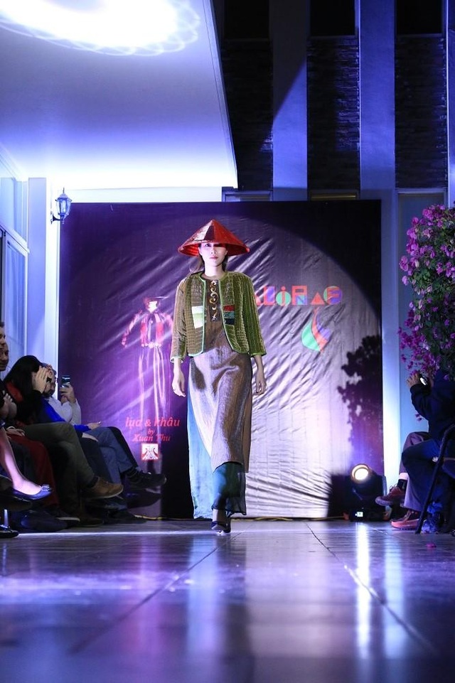 Ra mắt CLB Thời trang và Toán học trong vườn ươm tài năng của GS Ngô Bảo Châu - 8 Ra mắt CLB Thời trang và Toán học trong vườn ươm tài năng của GS Ngô Bảo Châu - 8