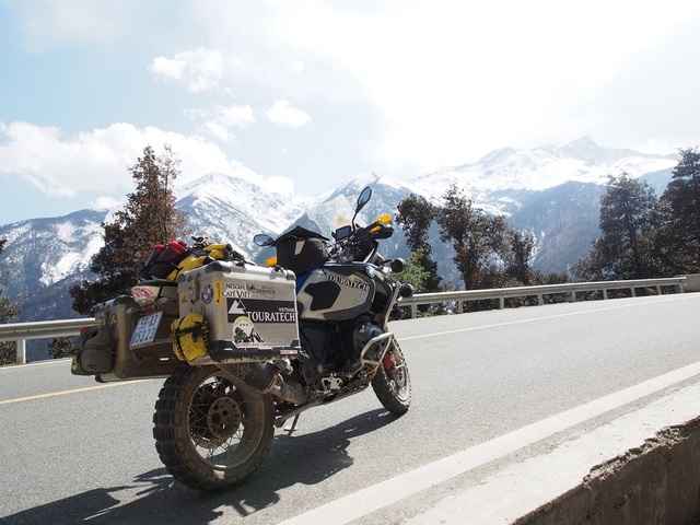 Tây Tạng và hành trình chinh phục “Nóc nhà thế giới” của 40 biker Việt - 2 Tây Tạng và hành trình chinh phục “Nóc nhà thế giới” của 40 biker Việt - 2
