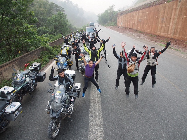 Tây Tạng và hành trình chinh phục “Nóc nhà thế giới” của 40 biker Việt - 5 Tây Tạng và hành trình chinh phục “Nóc nhà thế giới” của 40 biker Việt - 5