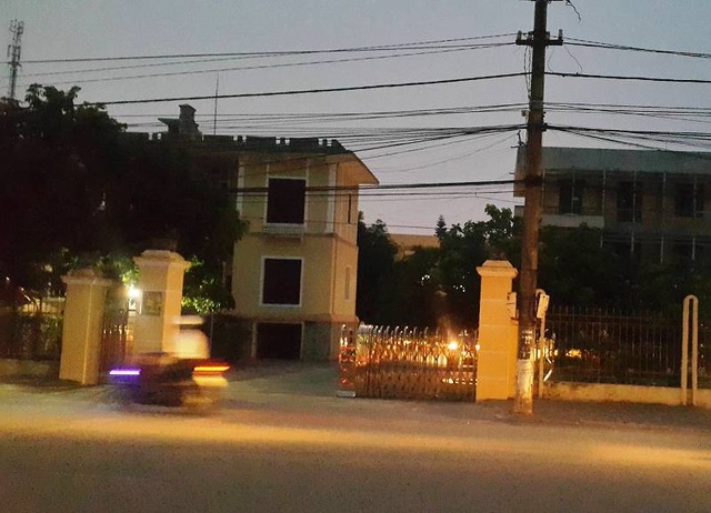 Trụ sở UBND huyện Kim Sơn, Ninh Bình vừa bị kẻ gian đột nhập trộm cắp tài sản.