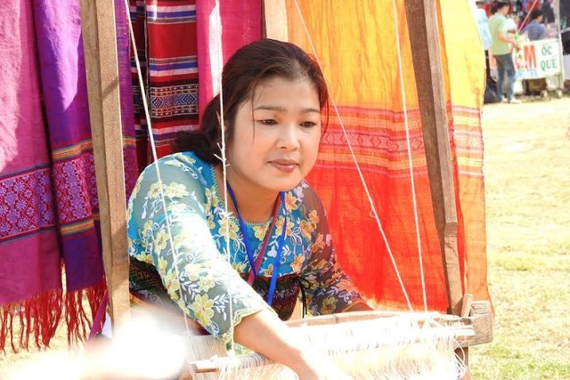 Đến Hòa Bình tham gia phiên chợ vùng cao - 6 Đến Hòa Bình tham gia phiên chợ vùng cao - 6