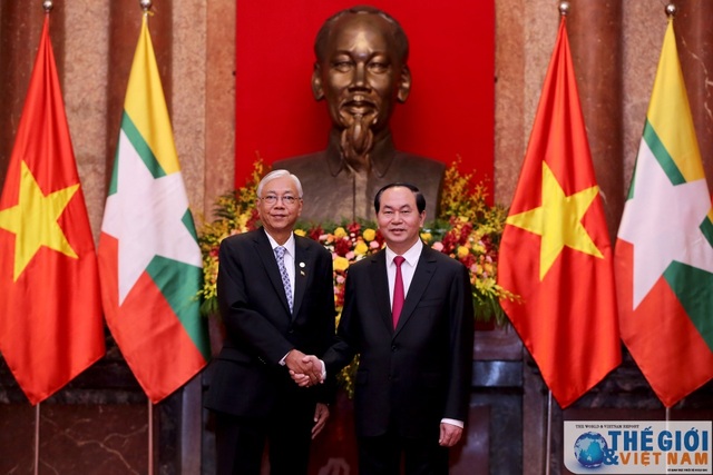 Việt Nam - Myanmar kêu gọi không sử dụng vũ lực ở Biển Đông - 1 Tổng thống Myanmar Kyaw và Chủ tịch nước Trần Đại Quang chụp ảnh lưu niệm trước khi vào hội đàm