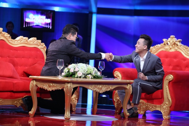 
Trong chương trình MC Trấn Thành nhận định rằng: “Thanh Bạch là định nghĩa về MC tại Việt Nam. Nếu anh tự nhận là số 2 thì không ai dám nhận là số 1”.
