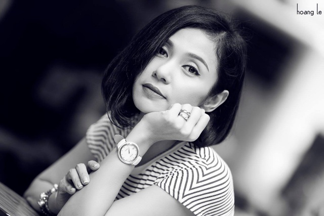“Người đẹp Tây Đô” Việt Trinh tuyên bố sẽ... ở giá cho tới cuối đời - 3 Thế nhưng thứ giúp Việt Trinh lấy lại được cân bằng trong cuộc sống chính là con trai cô, tuy rằng quãng thời gian một mình nuôi con rất khó khăn và vất vả nhưng bản thân cô đã vượt qua nên việc sau này không có một người đàn ông phía sau giúp sức đối với cô không hẳn là cần thiết.