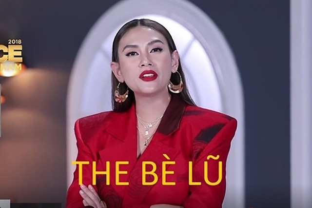 Truyền hình thực tế có cần dùng mọi chiêu trò để câu view? - 3 Chuyện siêu mẫu Võ Hoàng Yến phát ngôn cho rằng “The Face” nên đổi tên thành “The Bè lũ” lại một lần nữa dậy sóng. Chẳng biết thực hư ra sao, nhưng drama theo chiều hướng này lâu dài sẽ khiến khán giả cảm thấy bội thực.